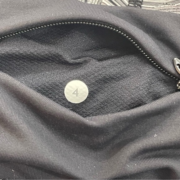Lululemon Speed Leggings ll in Size 4 - Picture 6 of 11